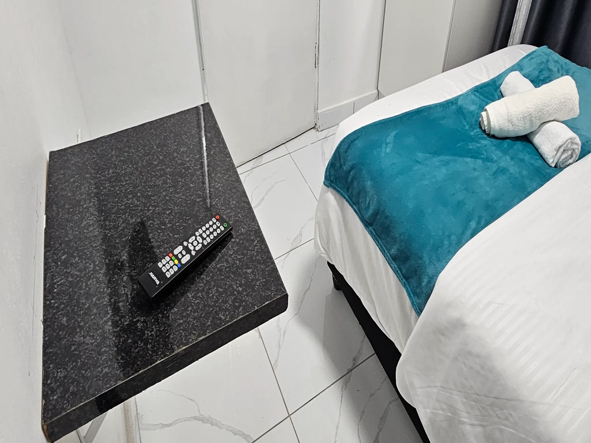 2-Sleeper | Spencer 7 | R750/night (Save 10% vs. other Cape Town hotels)