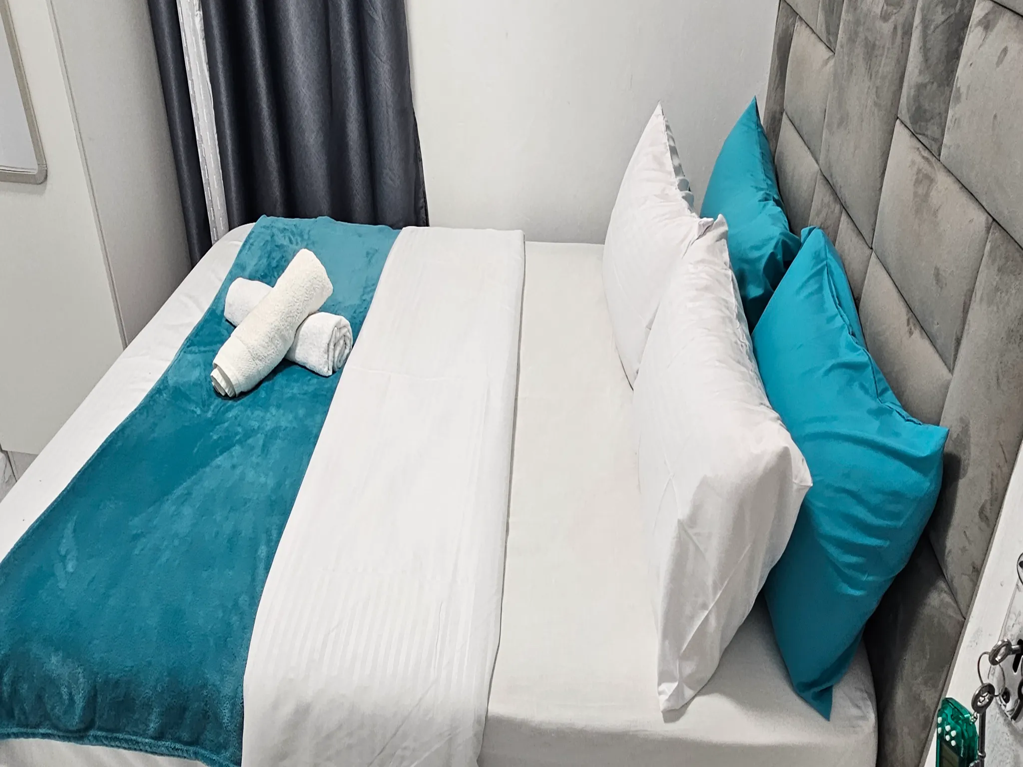 2-Sleeper | Spencer 7 | R750/night (Save 10% vs. other Cape Town hotels)