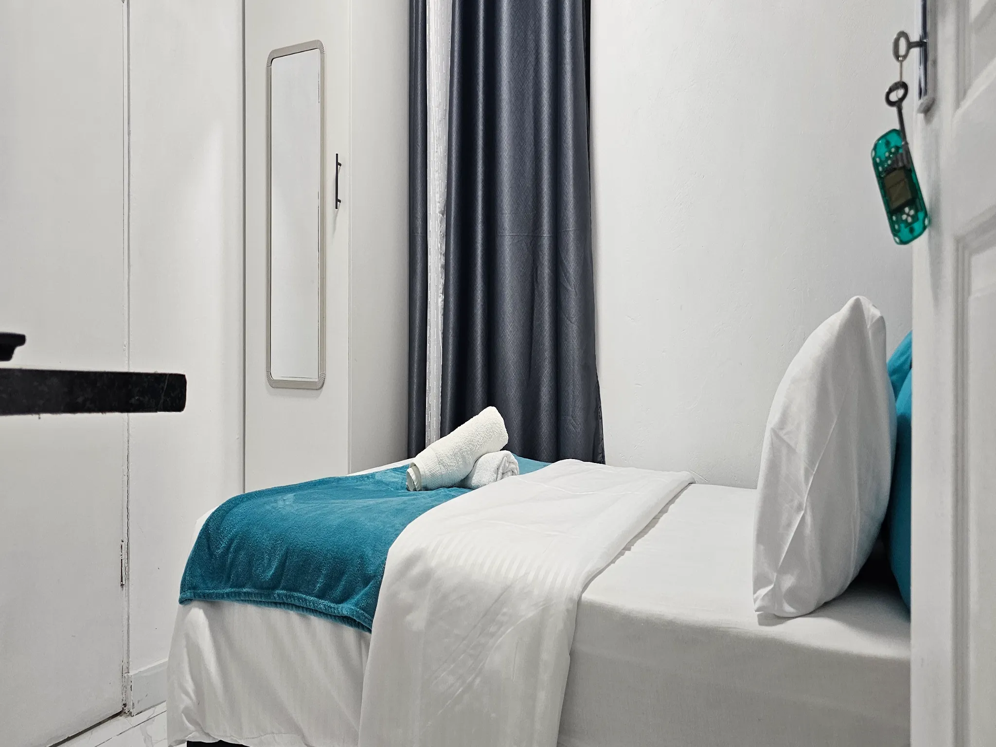 2-Sleeper | Spencer 7 | R750/night (Save 10% vs. other Cape Town hotels)