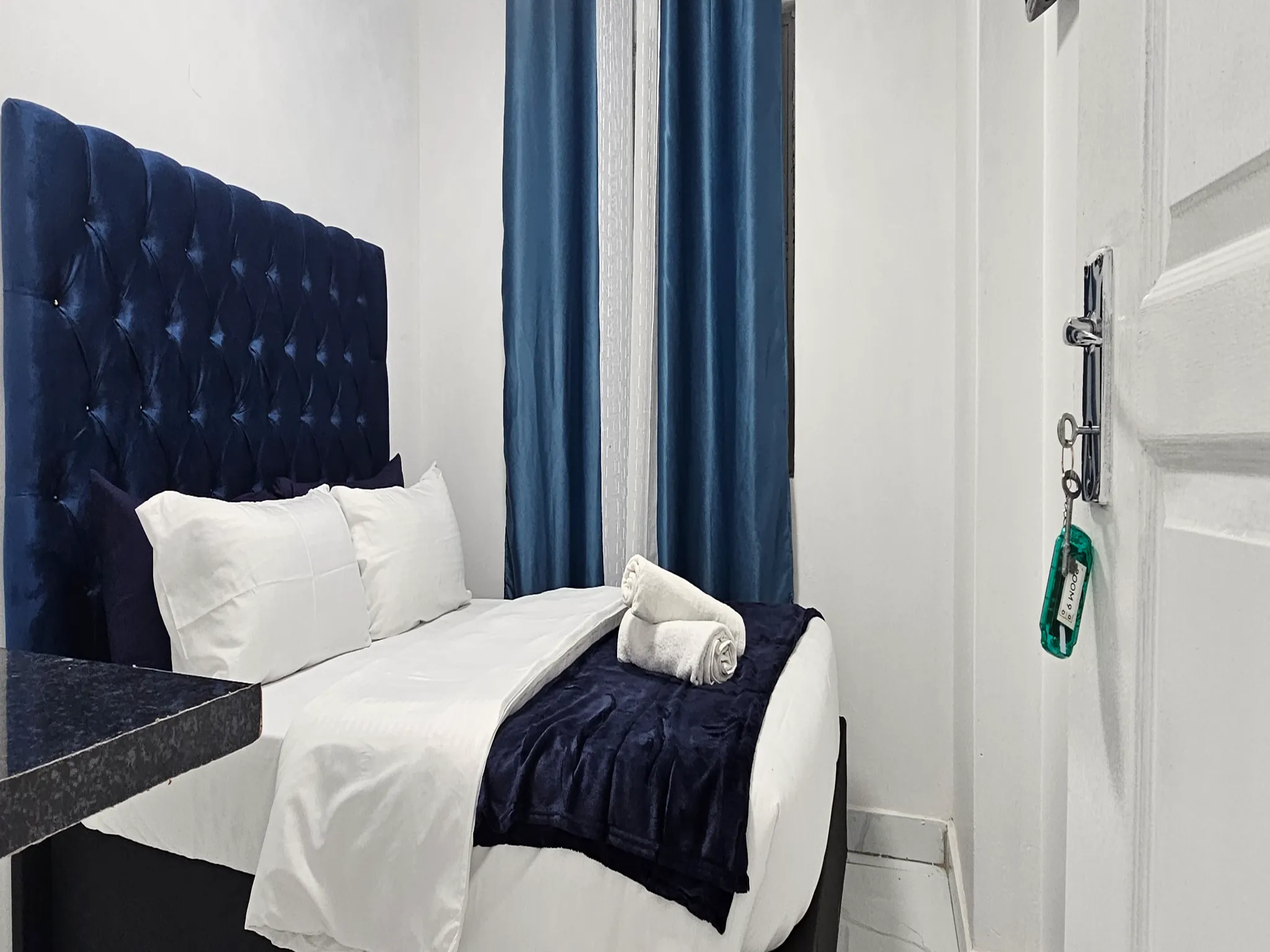 2-Sleeper | Spencer 9 | R650/night (Save 10% vs. other Cape Town hotels)
