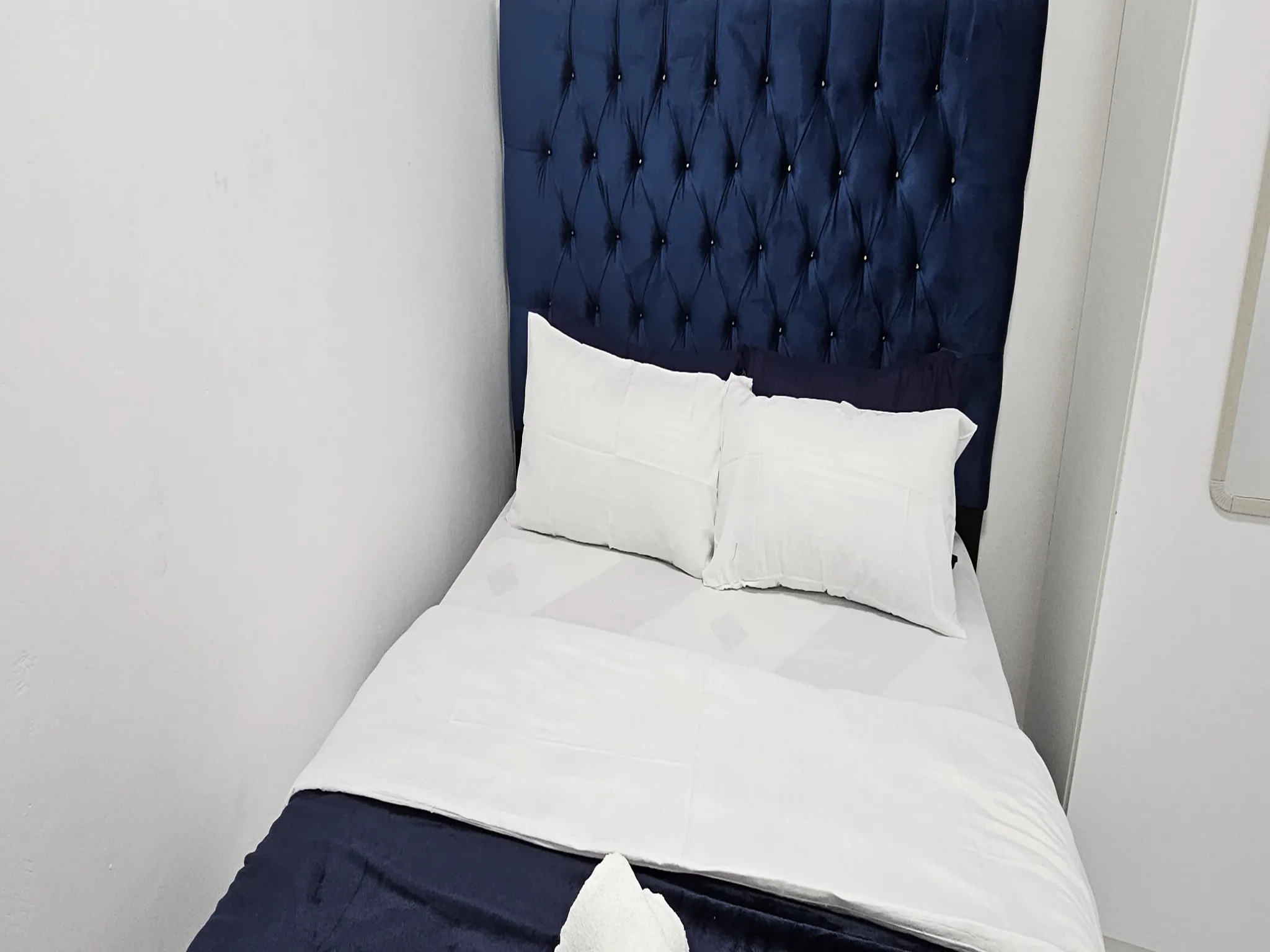 2-Sleeper | Spencer 11 | R650/night (Save 10% vs. other Cape Town hotels)