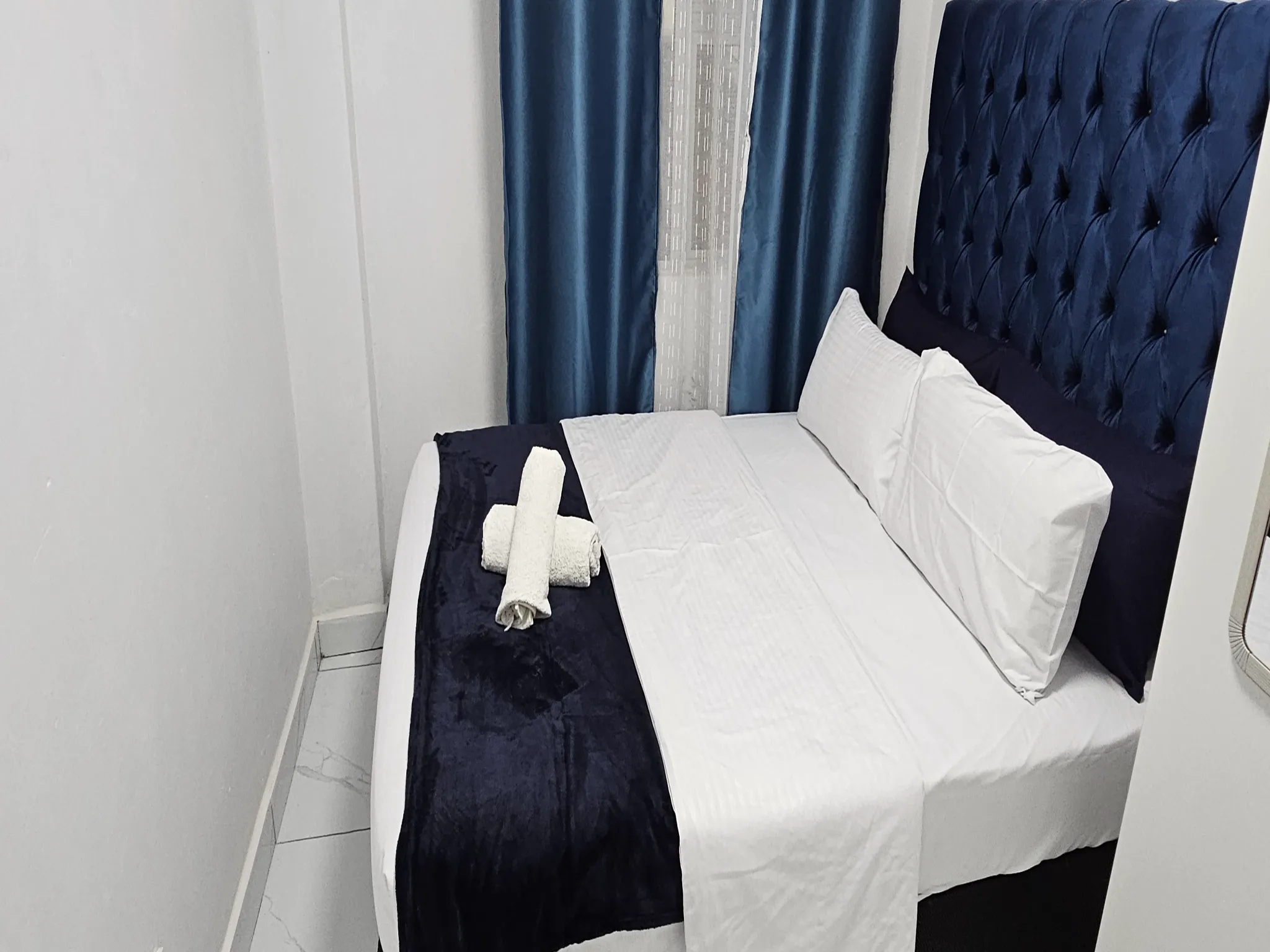 2-Sleeper | Spencer 11 | R650/night (Save 10% vs. other Cape Town hotels)