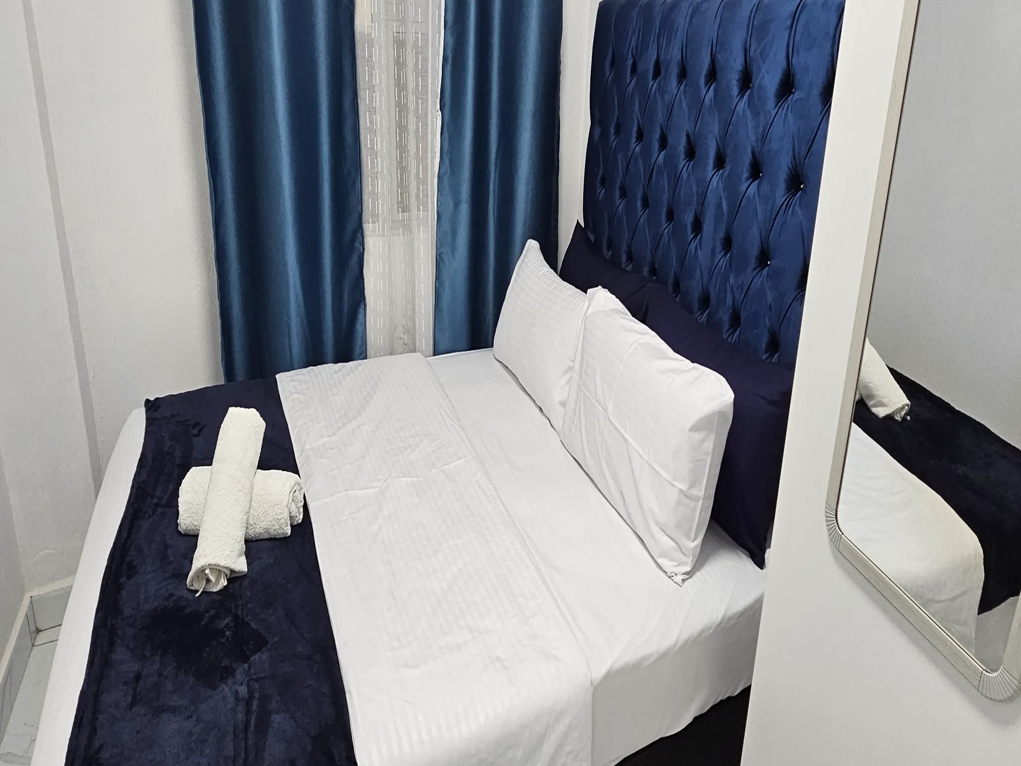 2-Sleeper | Spencer 11 | R650/night (Save 10% vs. other Cape Town hotels)