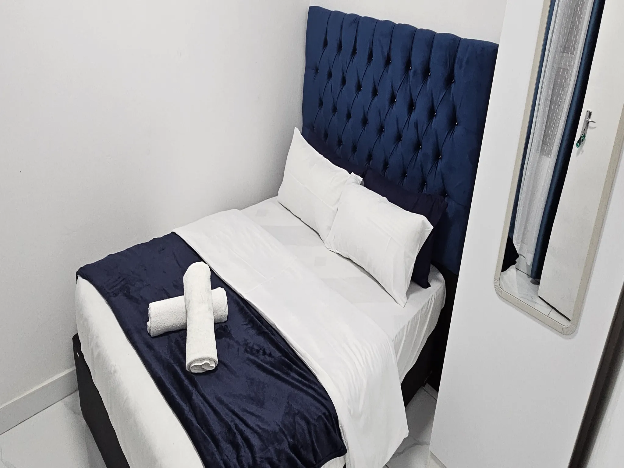 2-Sleeper | Spencer 12 | R650/night (Save 10% vs. other Cape Town hotels)