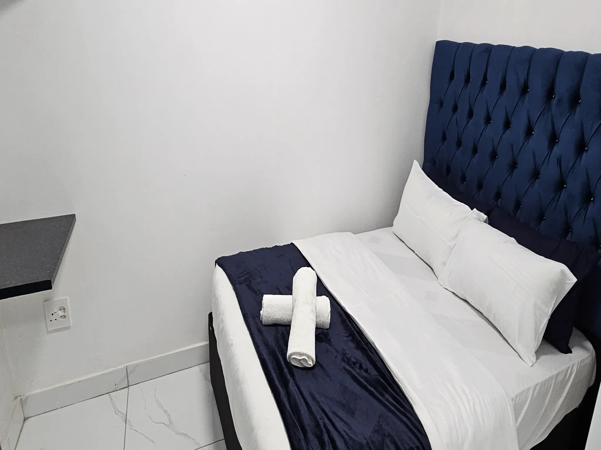 8-Sleeper | Spencer 8 | R2500/night (Save 10% vs. other Cape Town hotels)