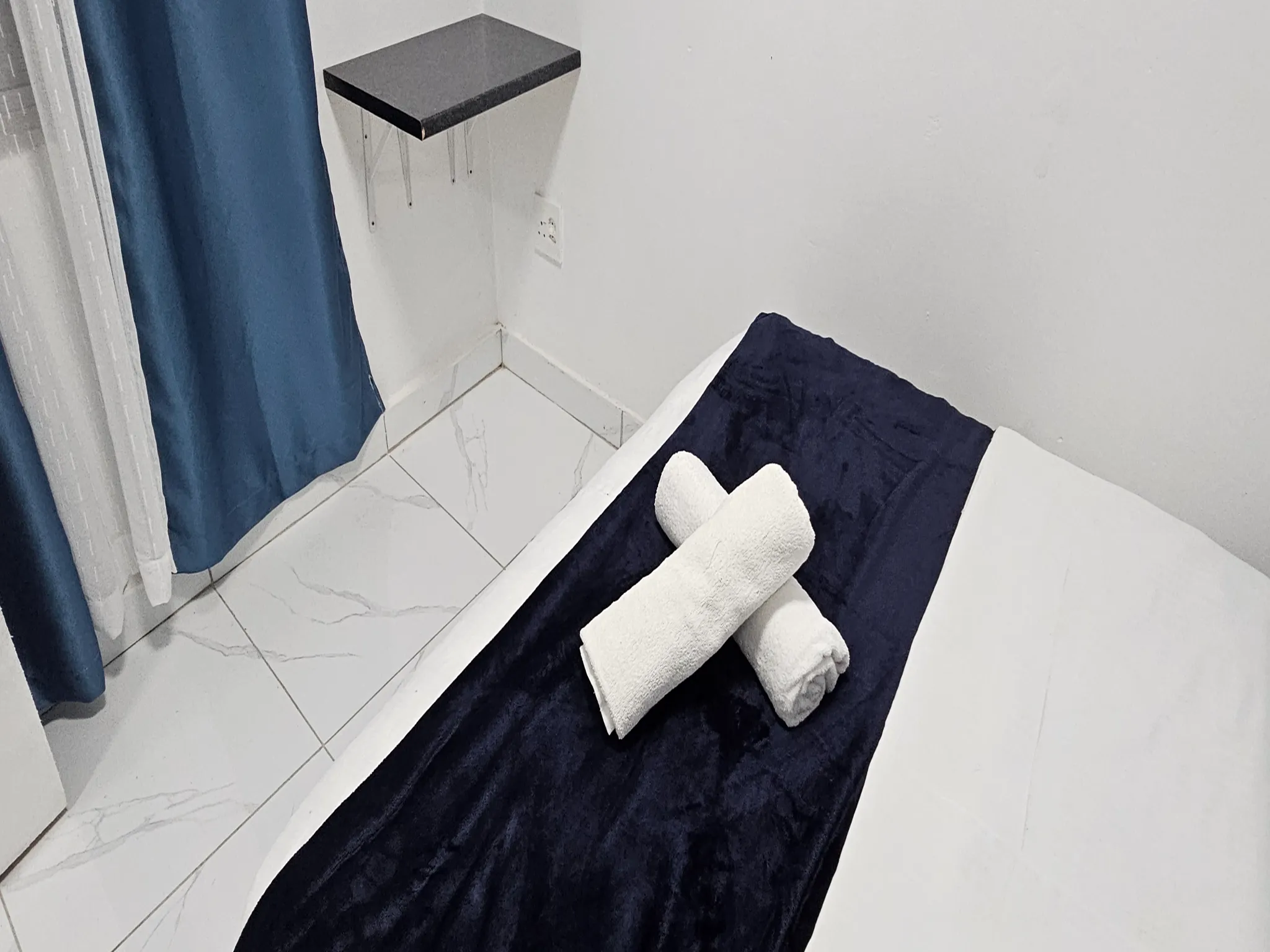 8-Sleeper | Spencer 8 | R2500/night (Save 10% vs. other Cape Town hotels)