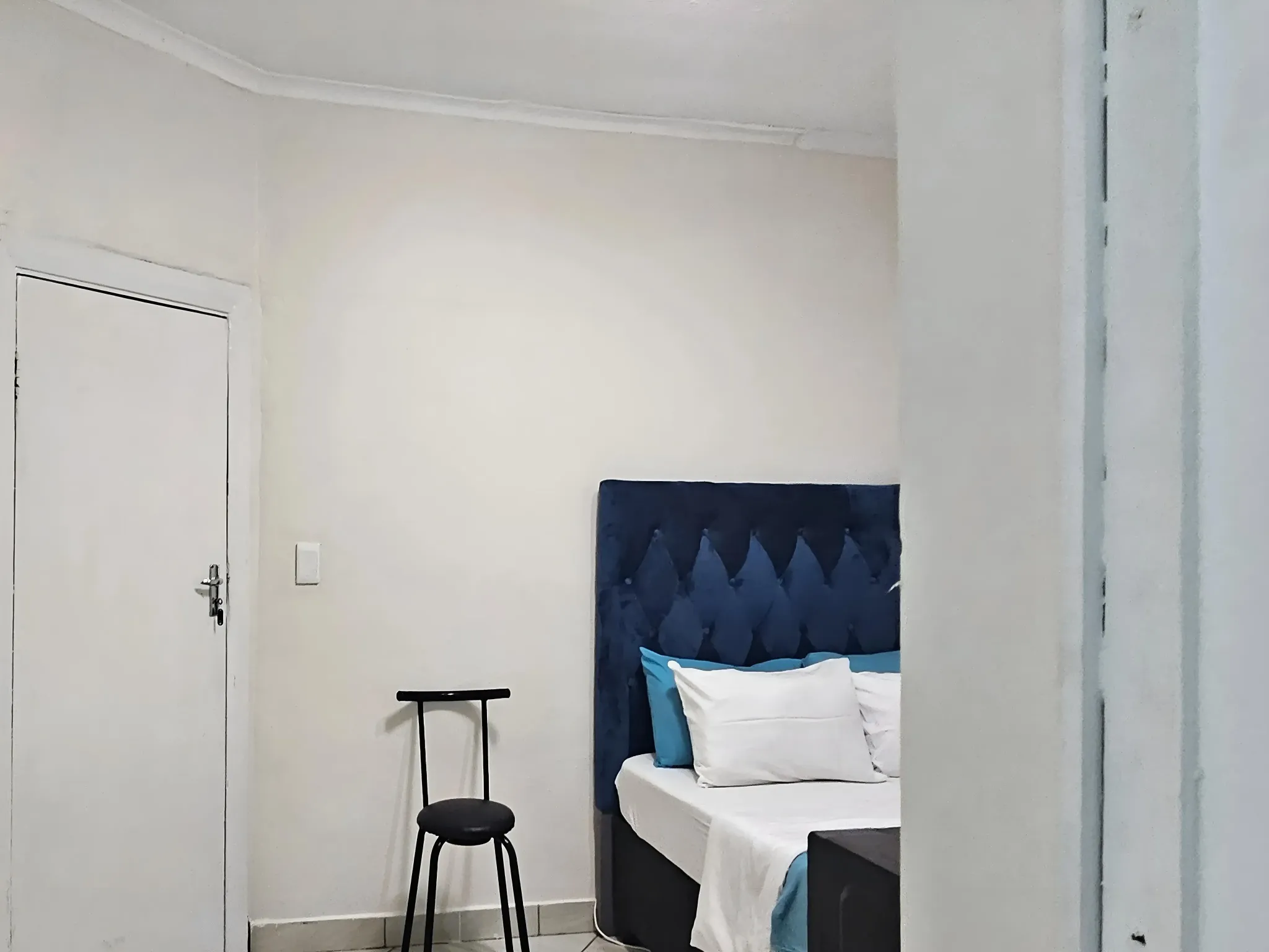 2-Sleeper | Spencer 4 | R950/night (Save 10% vs. other Cape Town hotels)