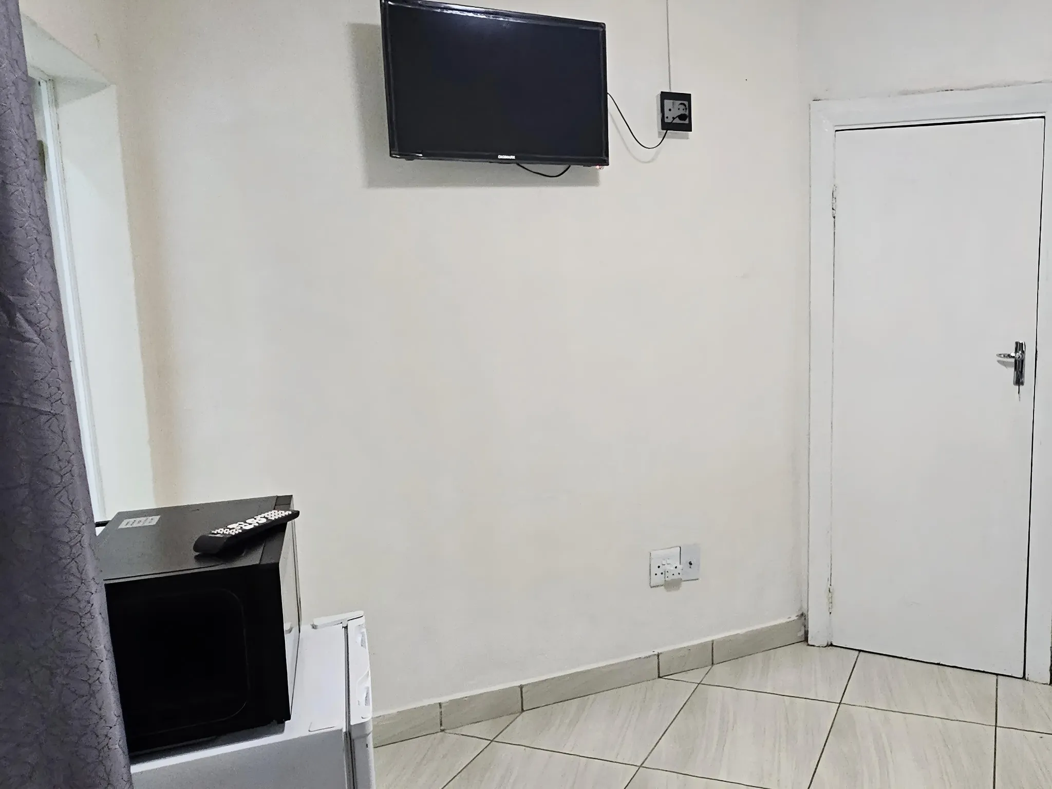 2-Sleeper | Spencer 4 | R950/night (Save 10% vs. other Cape Town hotels)