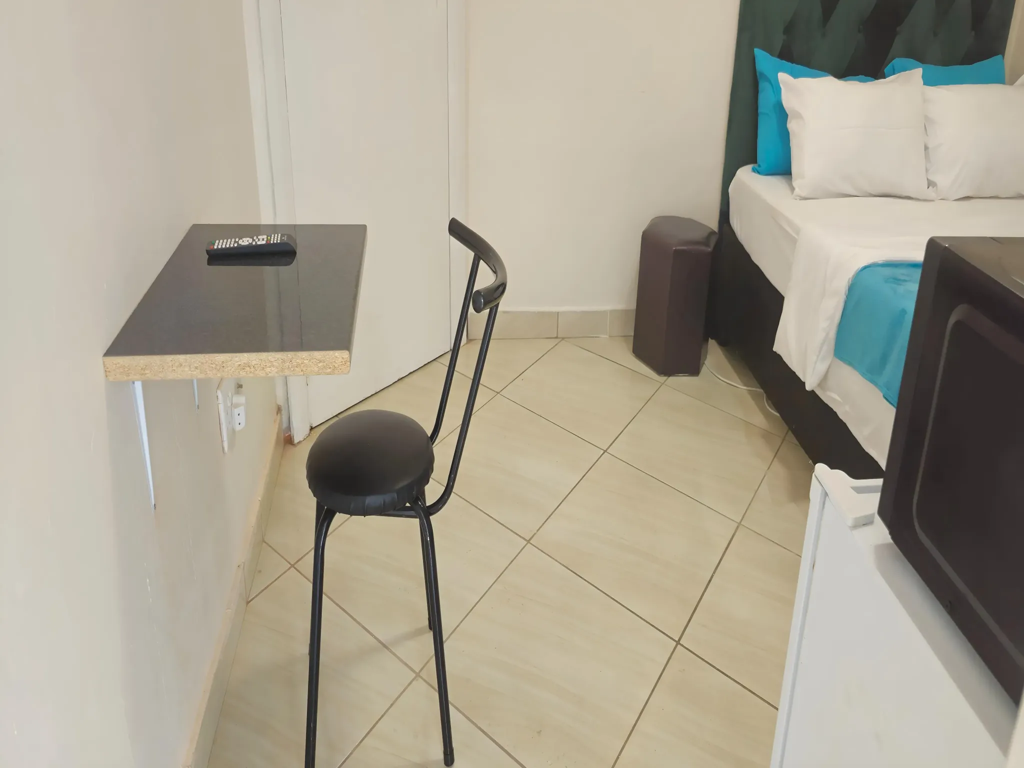 2-Sleeper | Spencer 4 | R950/night (Save 10% vs. other Cape Town hotels)