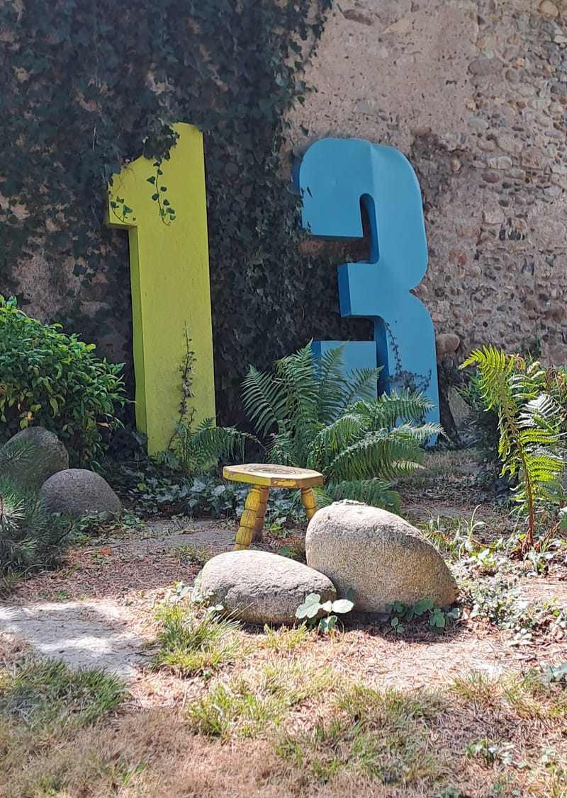 Le jardin aime les détails. Ils sont sa façon de respirer.
