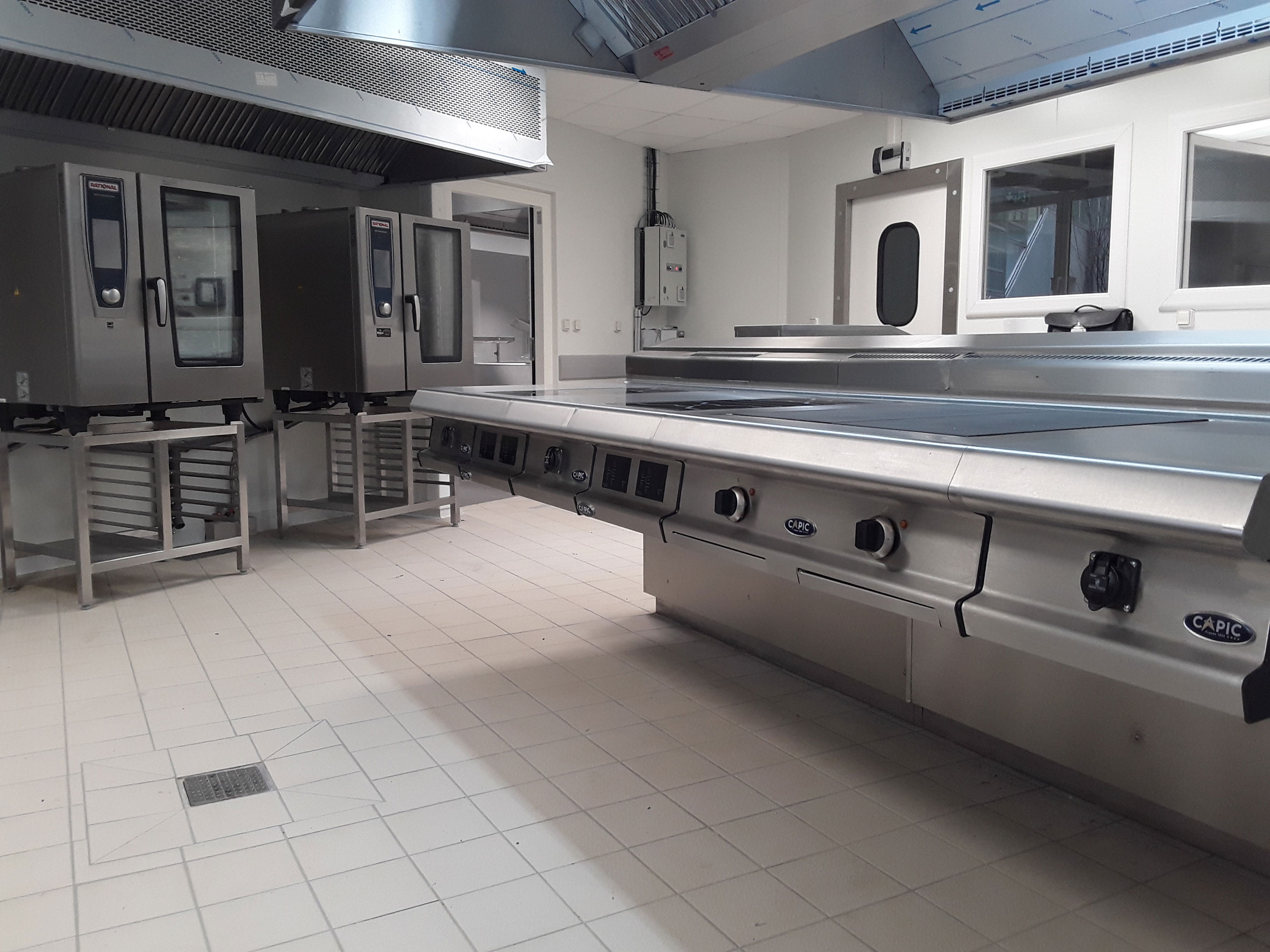 Credit Agricole (72)