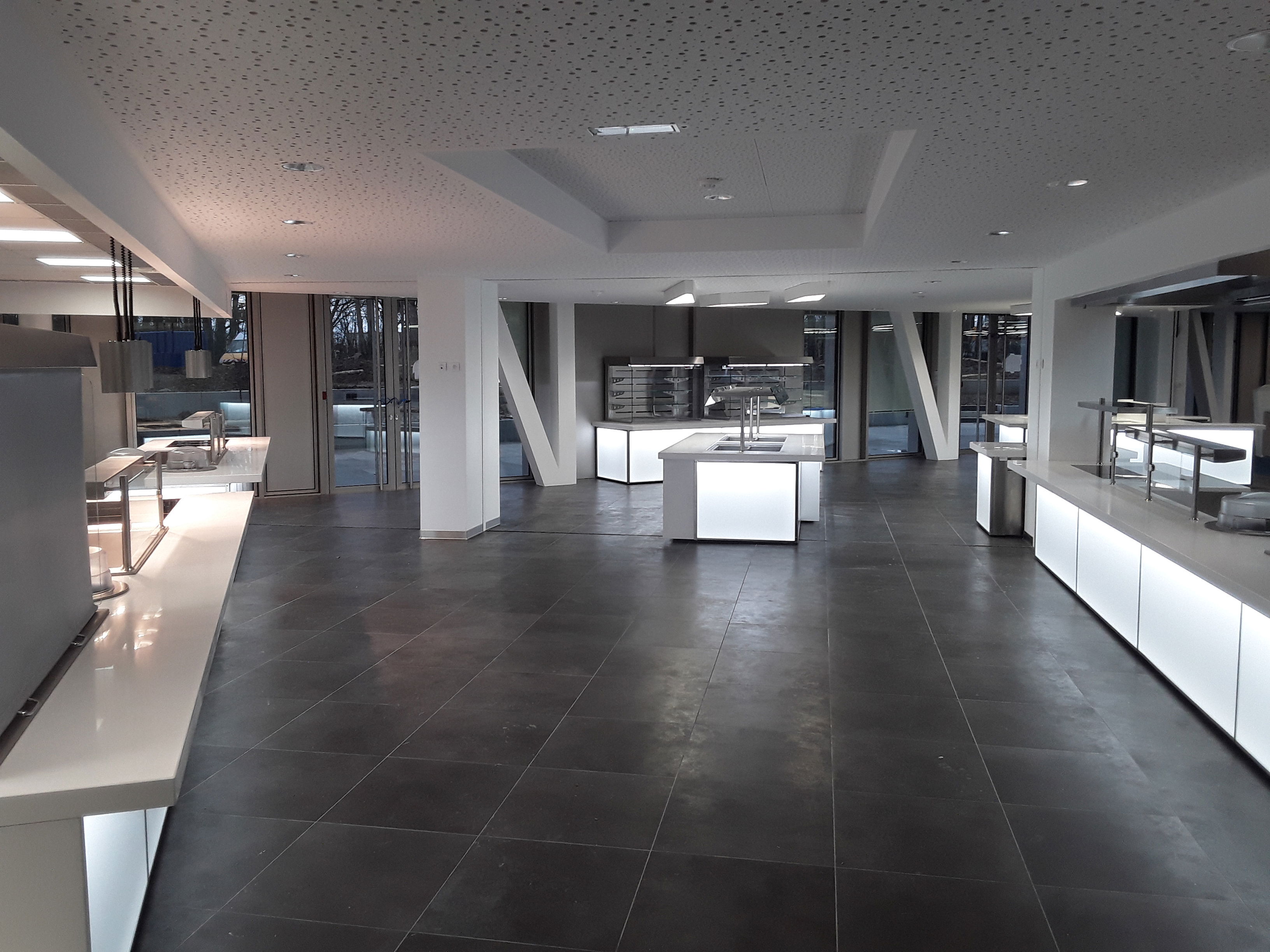 Credit Agricole (72)