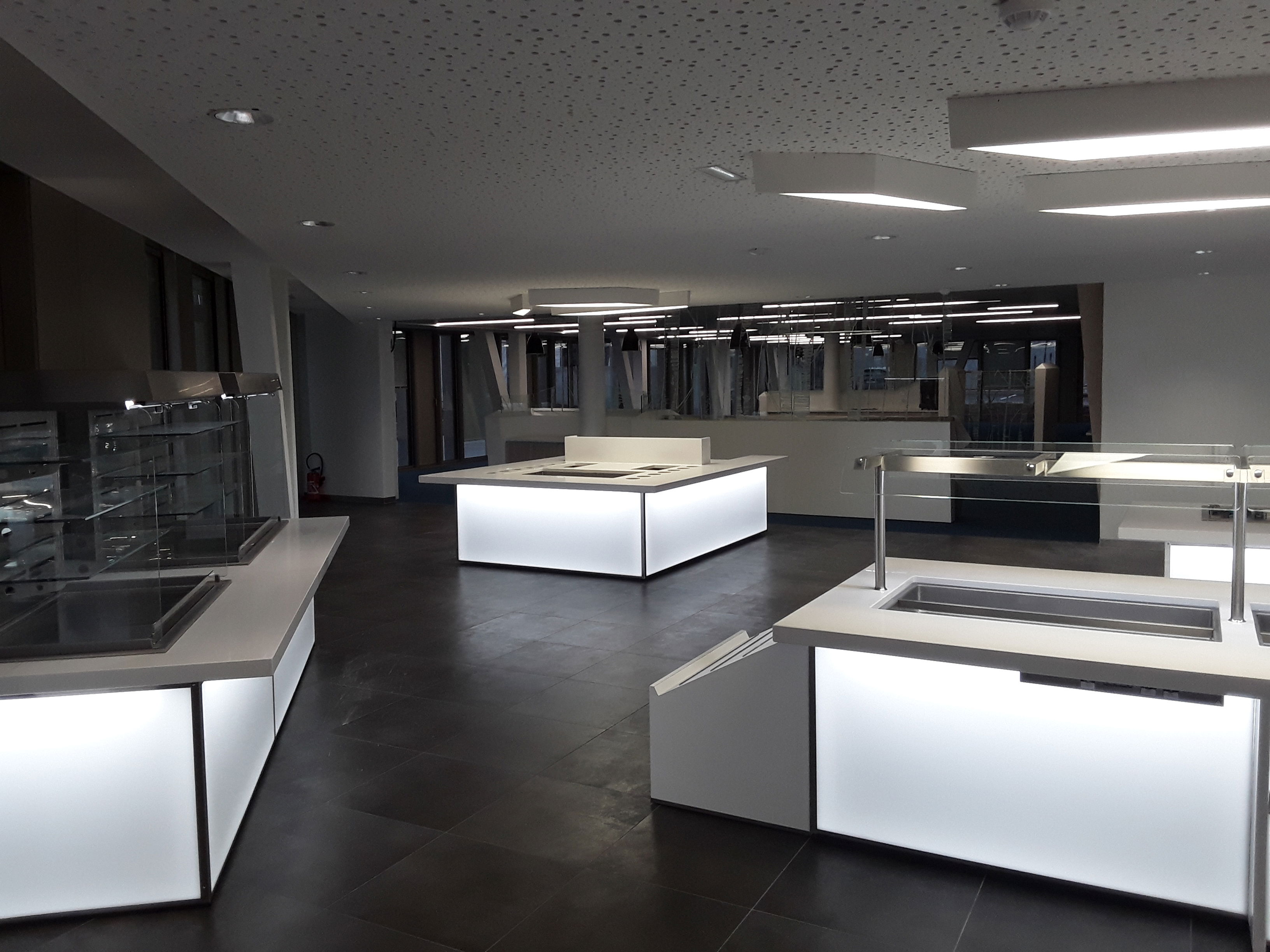 Credit Agricole (72)