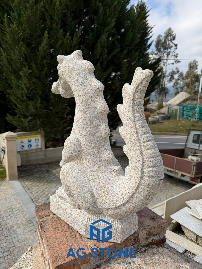 Dragão em granito