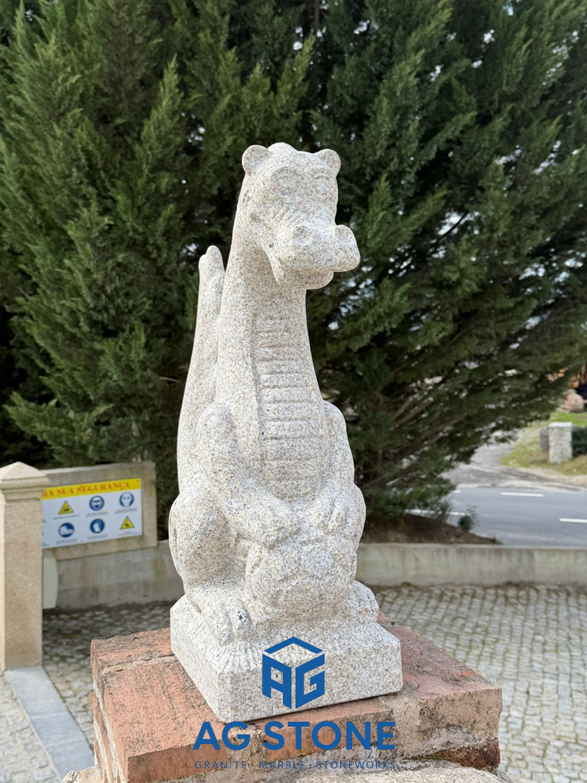 Dragão em granito