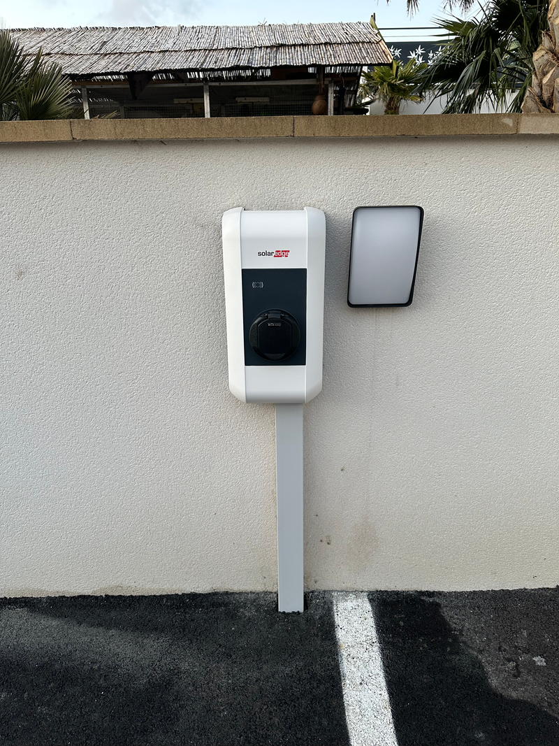 Borne de Recharge Hager