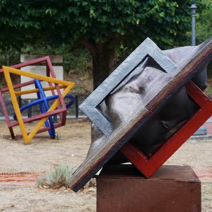 Giorno/notte dinamico di David August Kessler- 2024