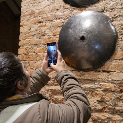 Herramientas para trazar el cielo: Adrián Sosa inaugura su tercera muestra individual