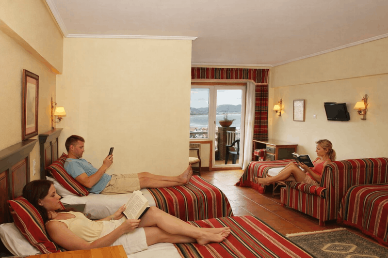 👨‍👩‍👧‍👦 Quadruple Room Sea View Terrace 👨‍👩‍👧‍👦 Chambre Quadruple Terrasse Vue Mer