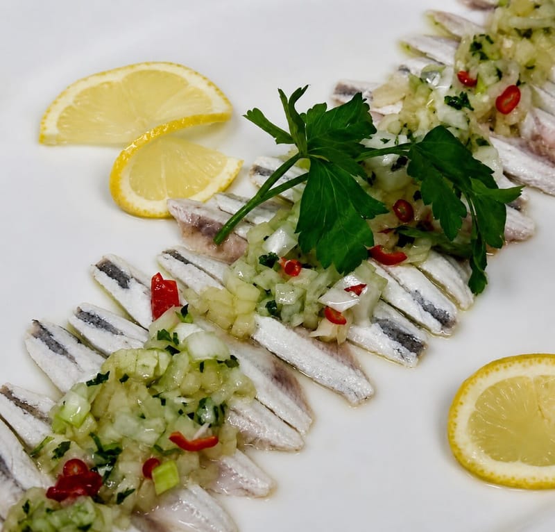 Boquerones en vinagre en Laredo | Arrocería Risco Cantabria