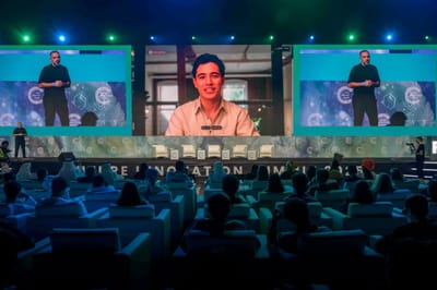 قمة المستقبل بدبي: العالم يستعد لدخول بقوة عصر الذكاء الاصطناعي التنفيذي العام المقبل