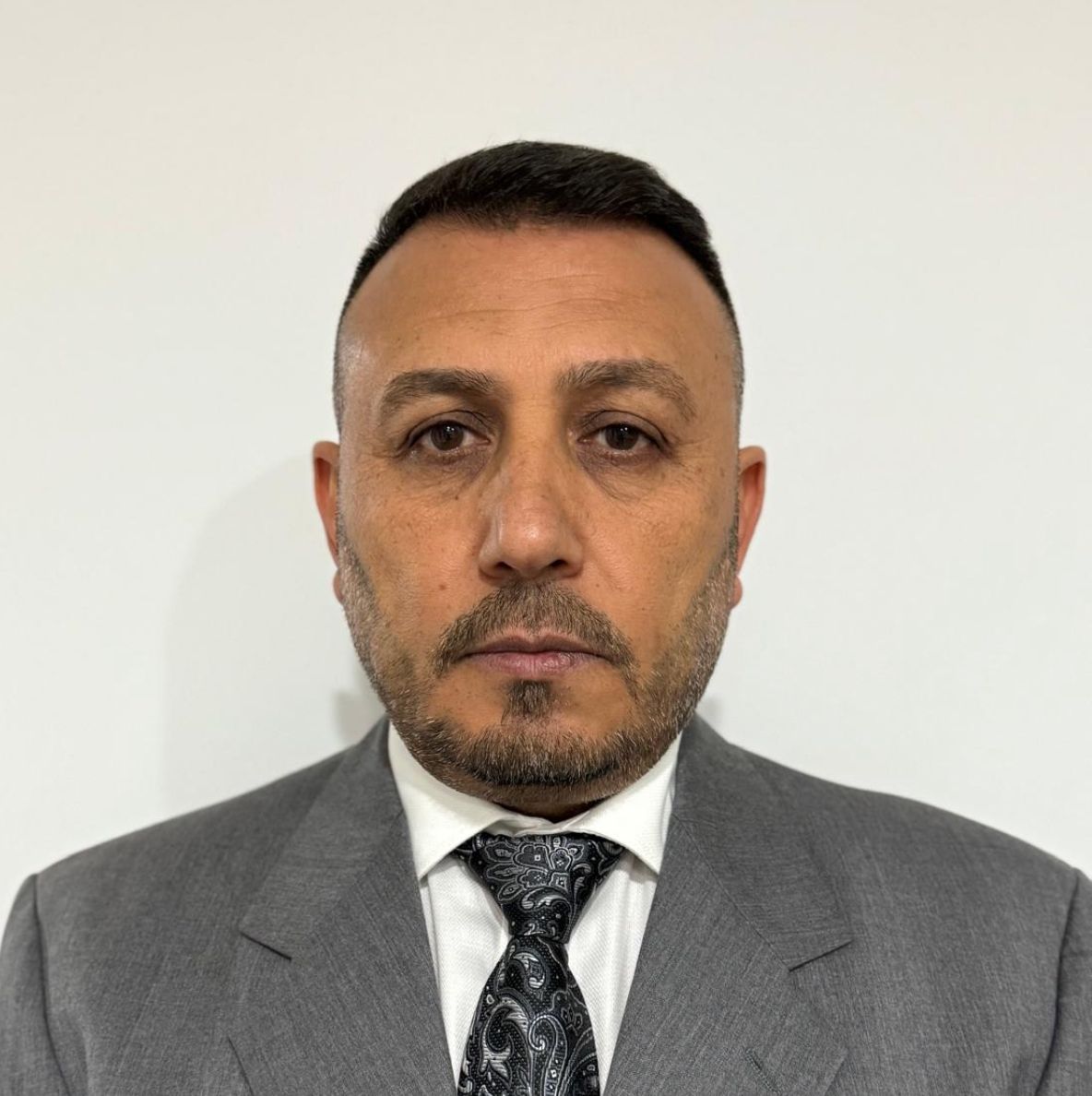 احمد قاسم رئيس جمعية حقوق الانسان الاحوازي يطالب بتدخل لجنة دولية لمراقبة اوضاع الأسرى الاحوازيين لدى ايران المحتلة