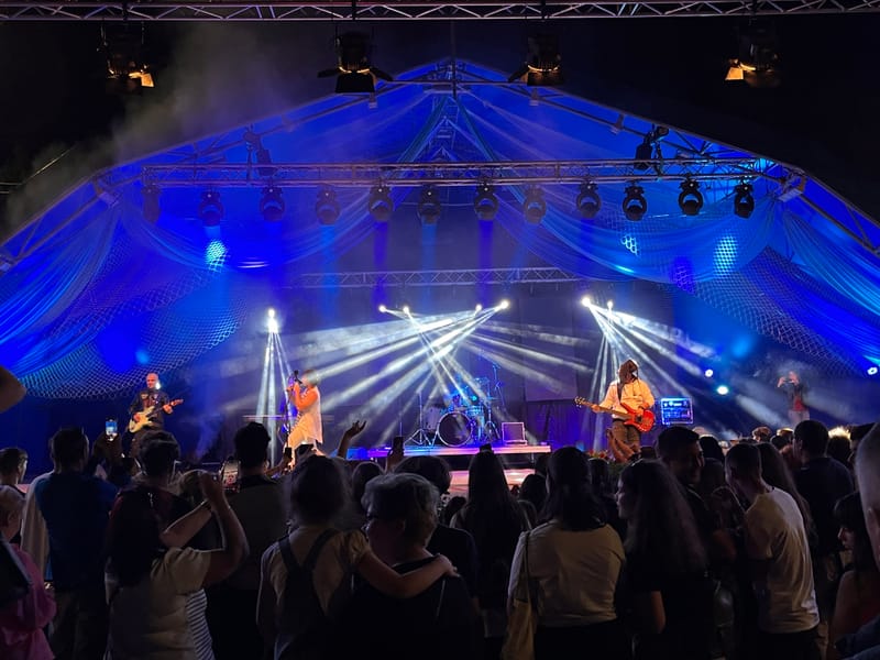 De prin țară adunate