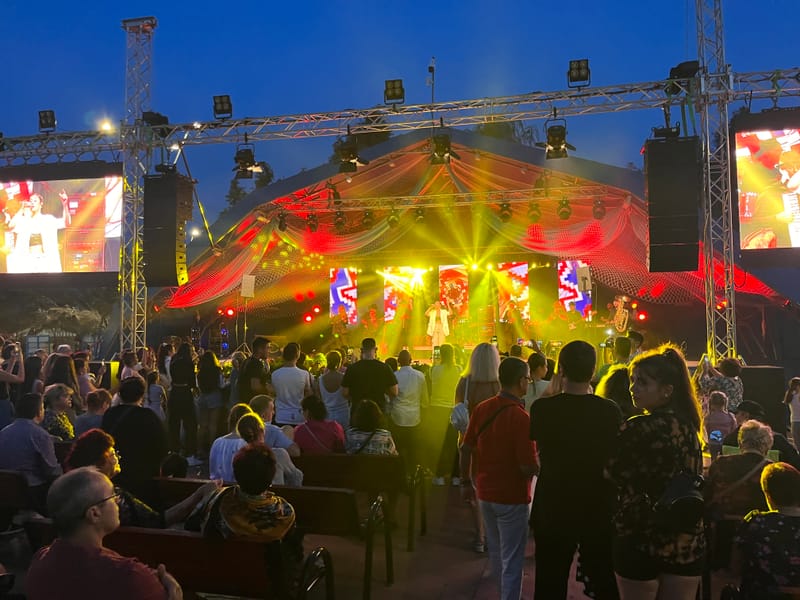 De prin țară adunate