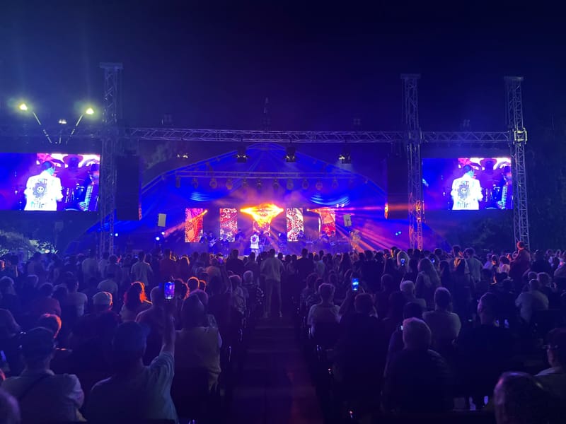 De prin țară adunate