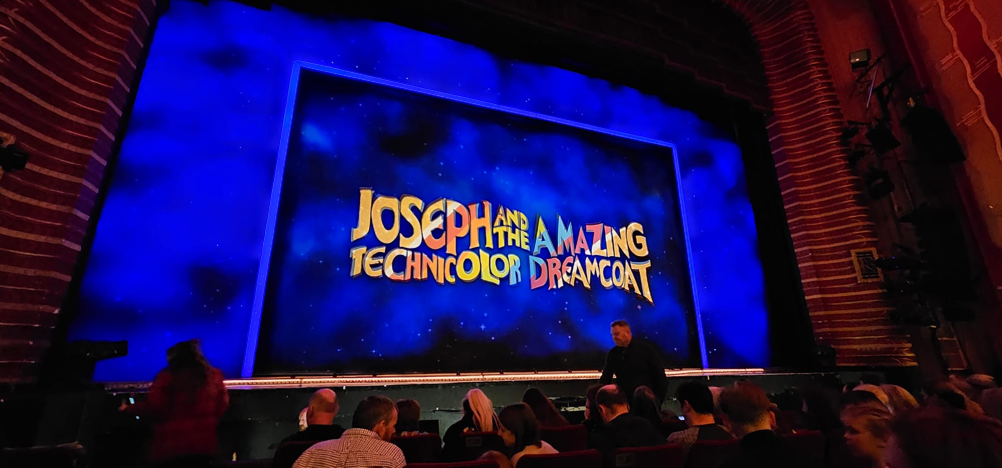 JOSEPH AND THE AMAZING TECHNICOLOR DREAMCOAT