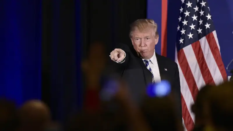 “Guerra interna” en EEUU: Trump anunció a los militares  que deberán "combatir" contra civiles estadounidenses. Por Telma Luzzani