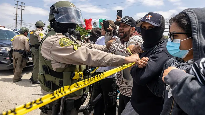 Marchas y enfrentamientos: crece la bronca en EEUU. Por Telma Luzzani