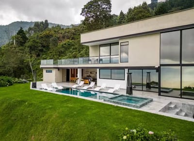 Content House Medellín Experience