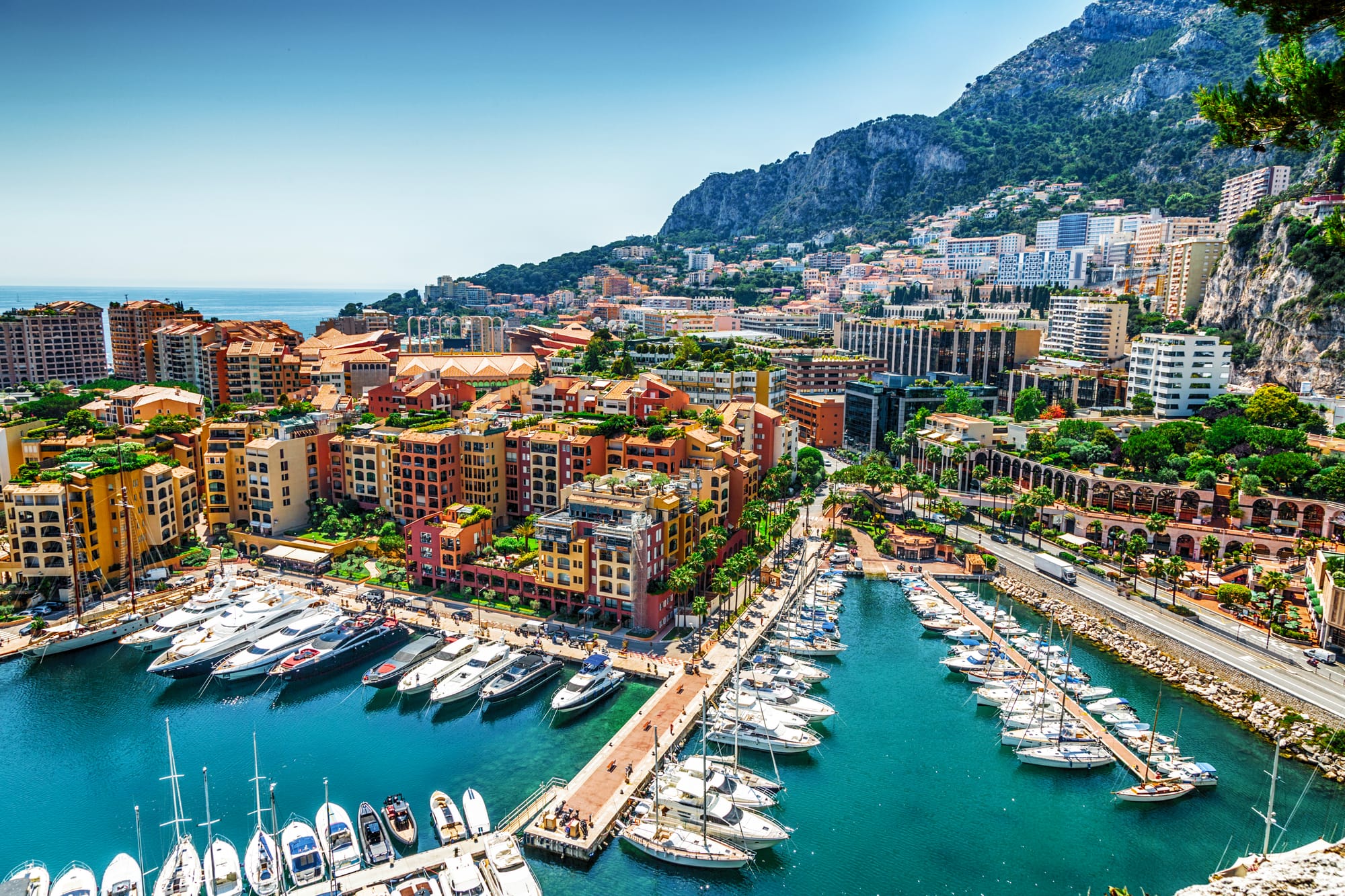 COASTA DE AZUR și MONACO în 4 zile: Vacanță de LUX pentru doar 1.370 RON! Zbor și cazare incluse!