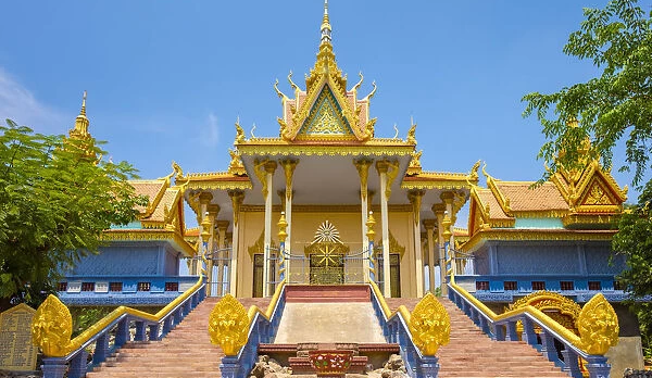 Nouveau temple de Wat Smrong Knong