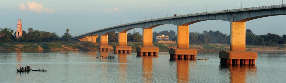 Le pont Kizona de Kampong Cham qui traverse le Mékong.