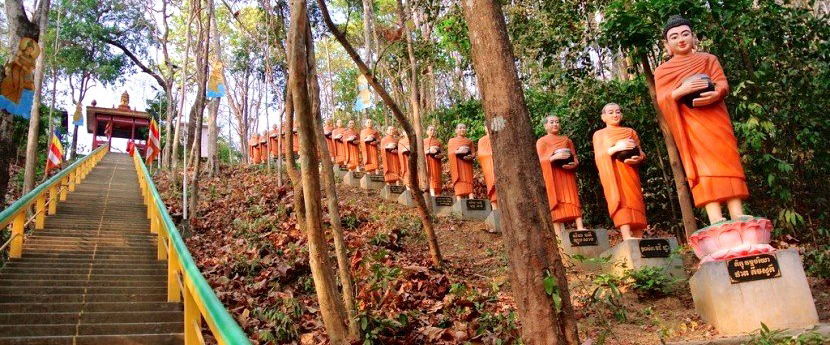 La vue aérienne sur Phnom Sambok