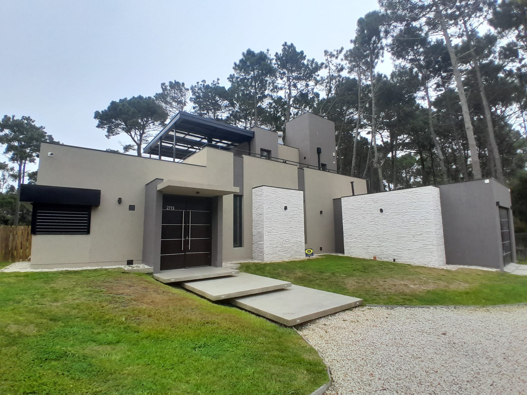 CASA TRES CARABELAS - PINAMAR NORTE