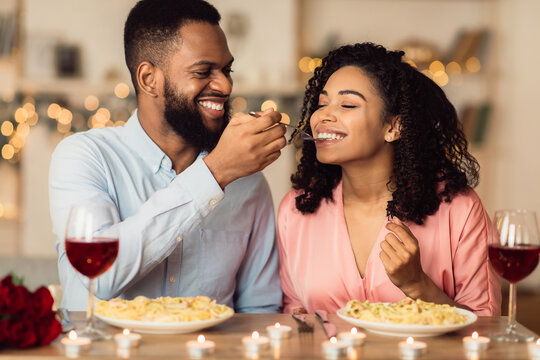 couples at restaurant