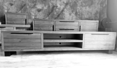 Szafka RTV drewniana na wymiar.