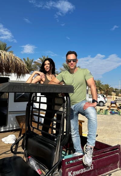 צוות ההפקה image