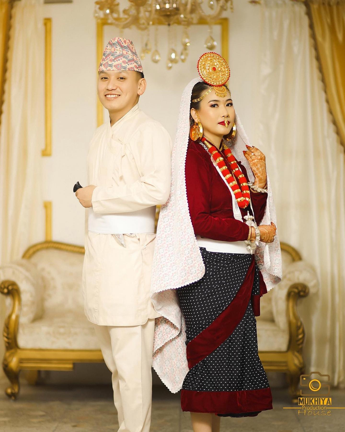 जातीय पोशाक