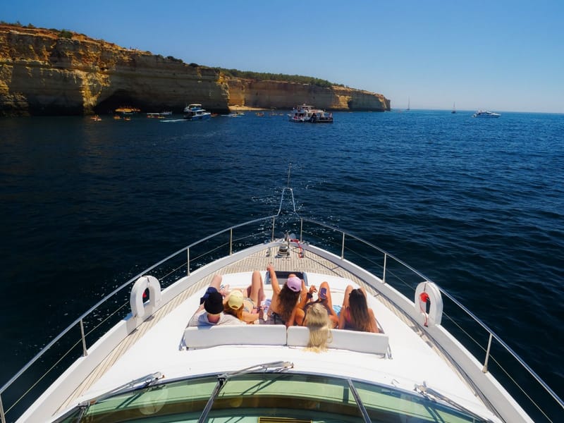 What to Expect on a Private Yacht Charter in the Algarve