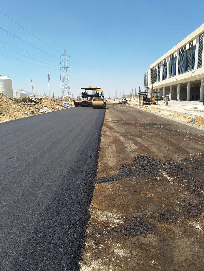 كيف تؤثر درجات الحرارة على عمليات نقل وتوريد الأسفلت؟ _ مقاول اسفلت الرياض 0505770300 - توريدات الطريق للمقاولات