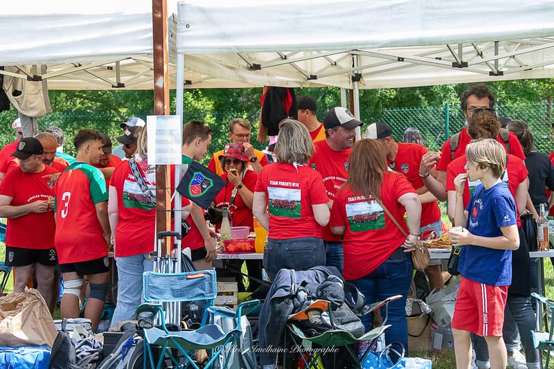 Images autour du terrain des spectateurs 