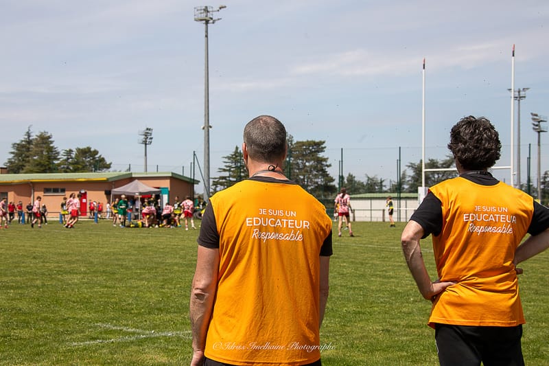 Images autour du terrain des spectateurs 