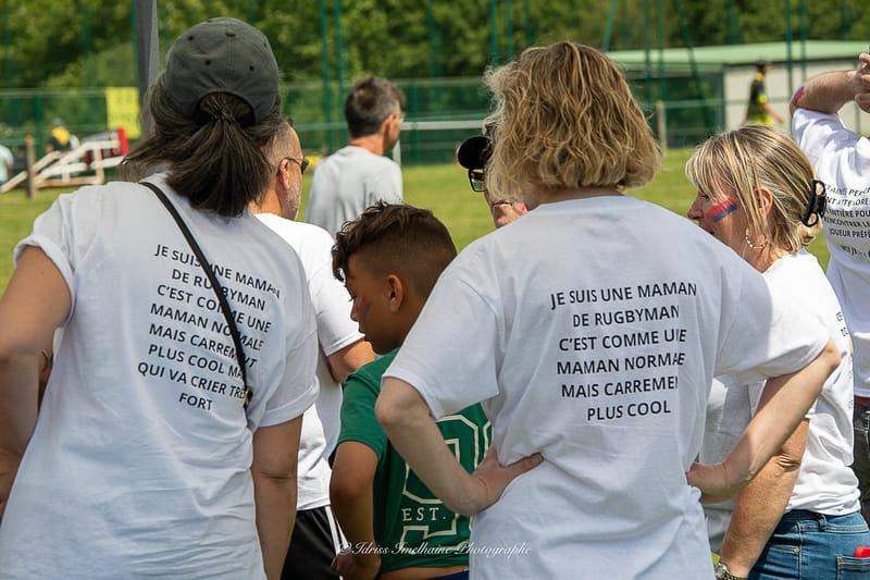 Images autour du terrain des spectateurs 