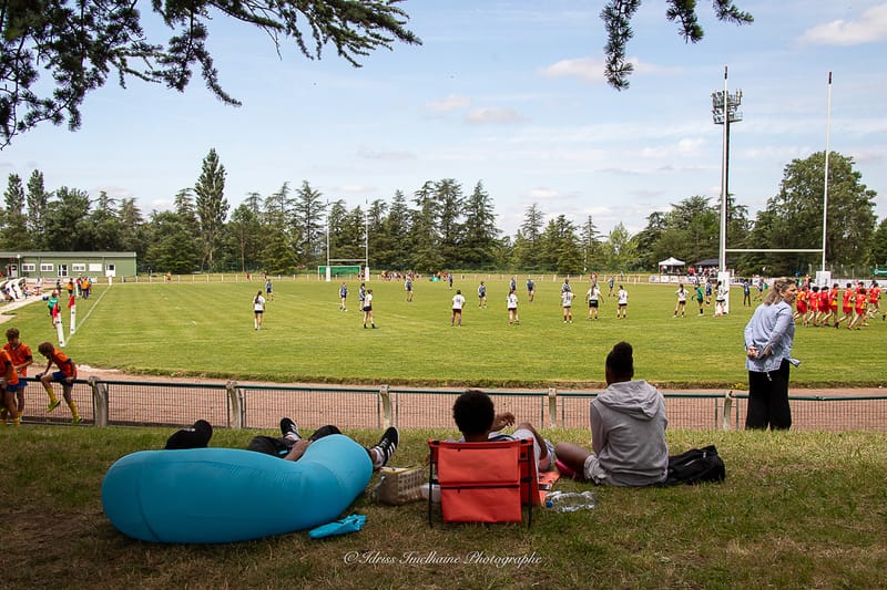 Images autour du terrain des spectateurs 