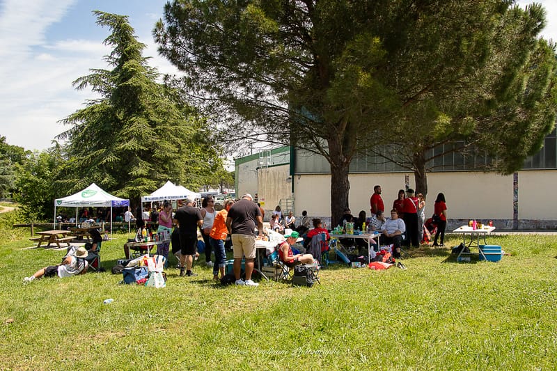 Images autour du terrain des spectateurs 