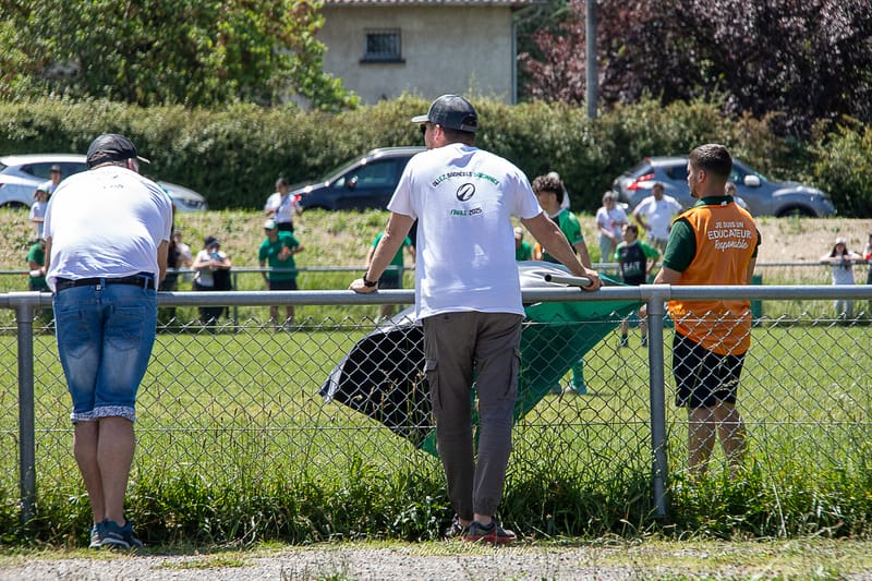 Images autour du terrain des spectateurs 